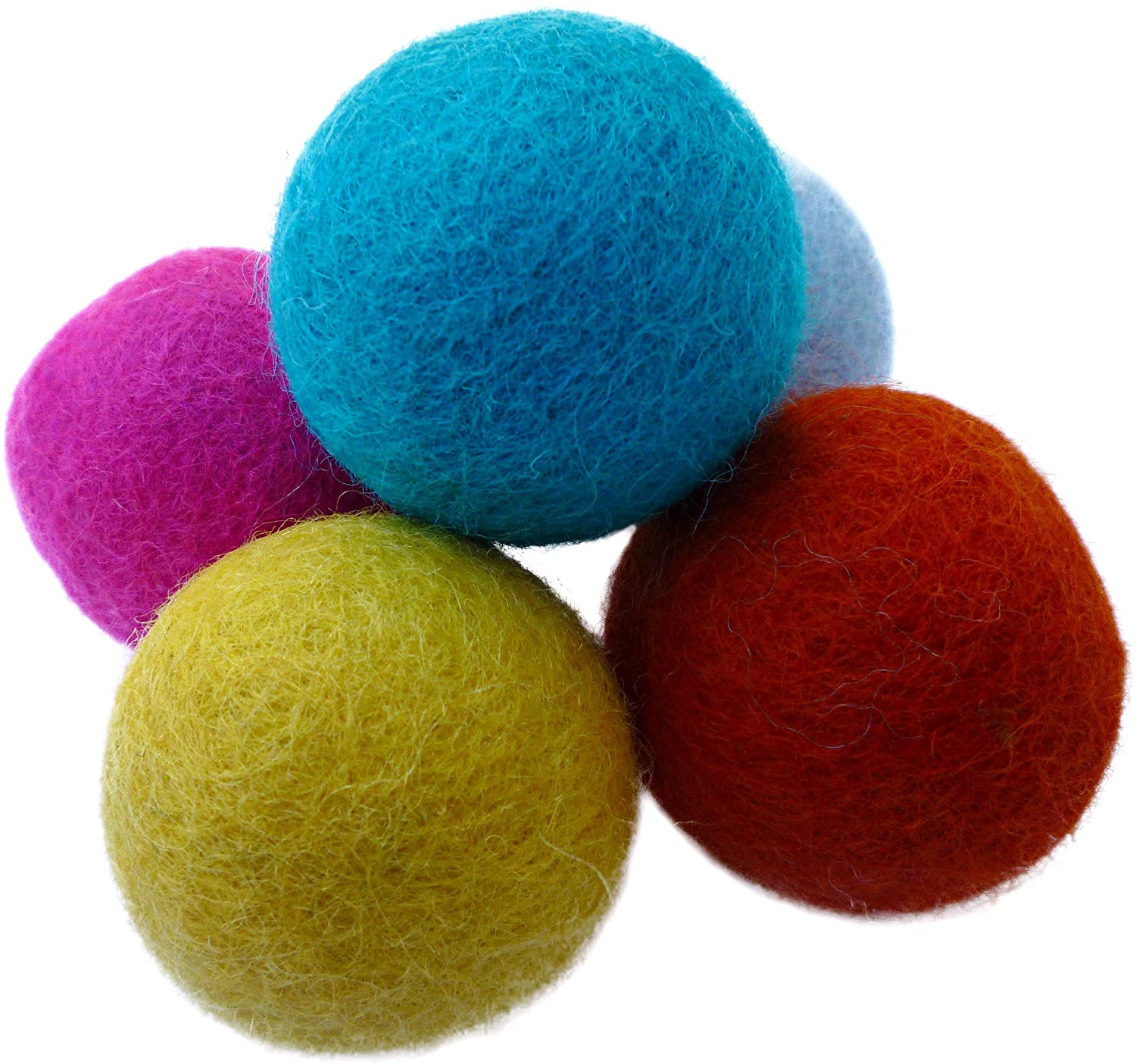 wool-balls_cat-christmas-stocking-stuffer